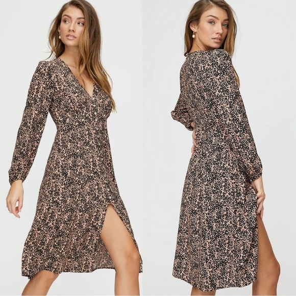 Aritzia Dresses & Skirts - Aritzia Wilfred Gallery Leopard Print Midi Dress Small